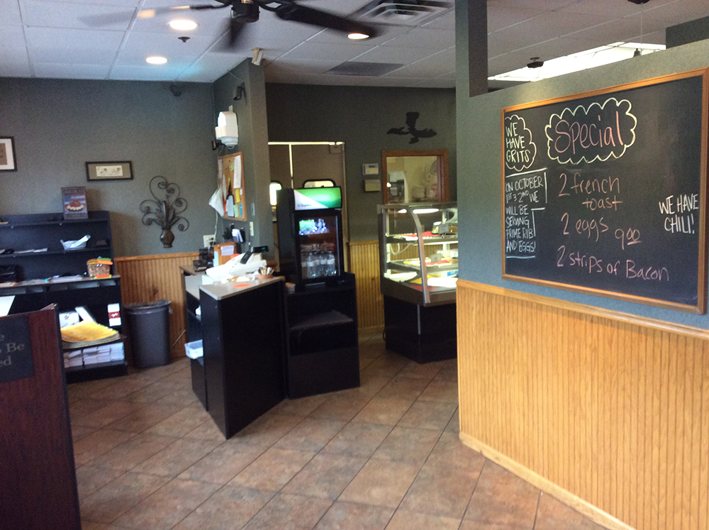 Matthews Family Restaurant Circle Pines, MN