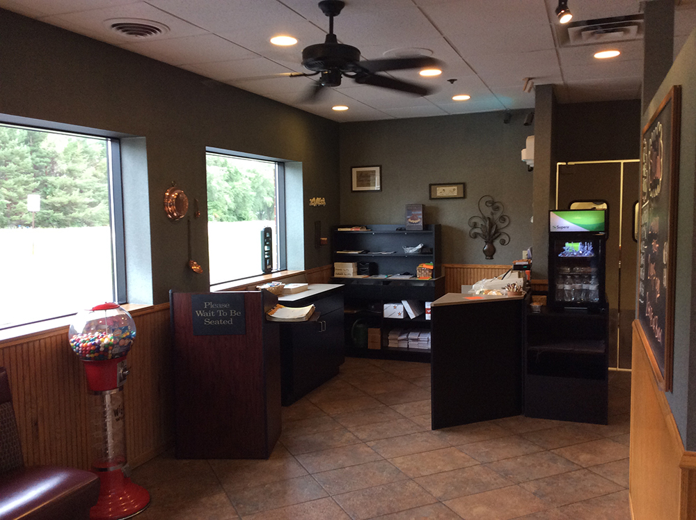 Matthews Family Restaurant Circle Pines, MN